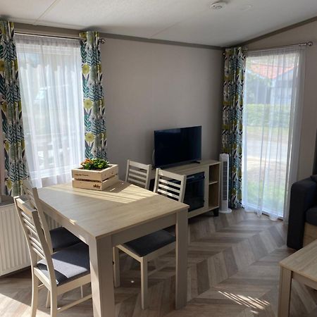 4 Persoons Chalet Hz 21 Lauwersoog Ngoại thất bức ảnh